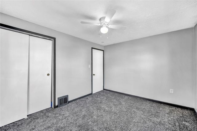 9302 Park Heights Avenue, Garfield Heights, OH 44125