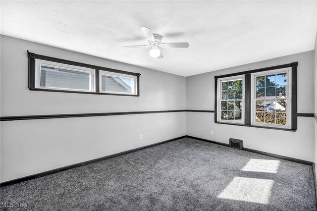 9302 Park Heights Avenue, Garfield Heights, OH 44125