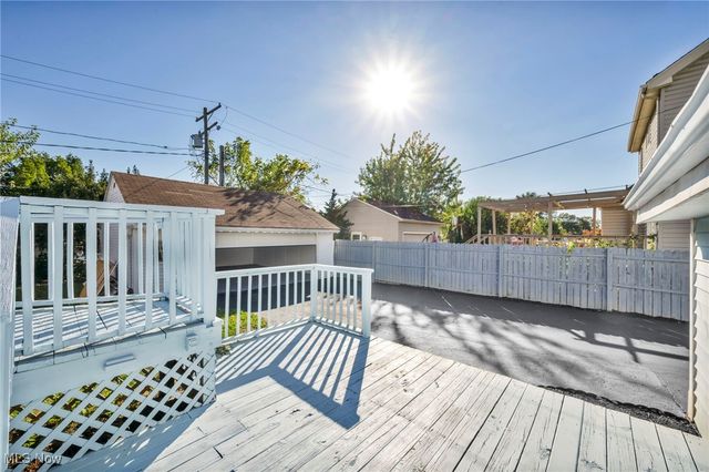 9302 Park Heights Avenue, Garfield Heights, OH 44125