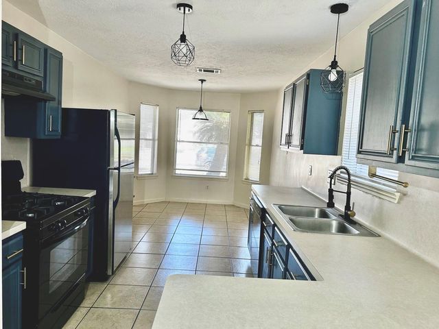 28811 Atherstone Street, Spring, TX 77386