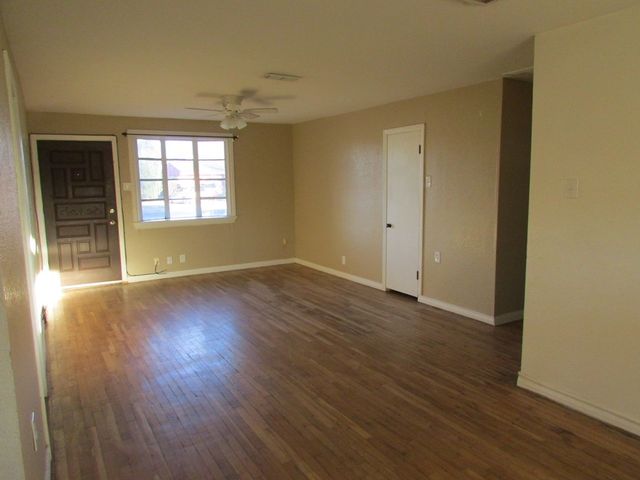 3135 N Dixie Blvd, Odessa, TX 79762