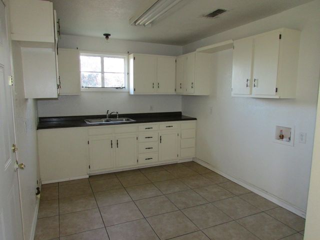 3135 N Dixie Blvd, Odessa, TX 79762