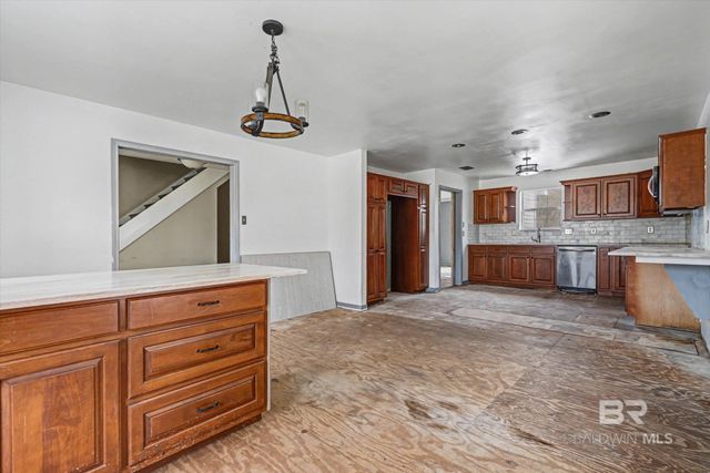 41570 Salva Road, Bay Minette, AL 36507