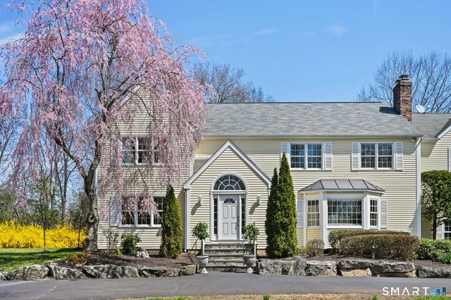 22 Fox Run, Wilton, CT 06897