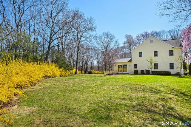 22 Fox Run, Wilton, CT 06897
