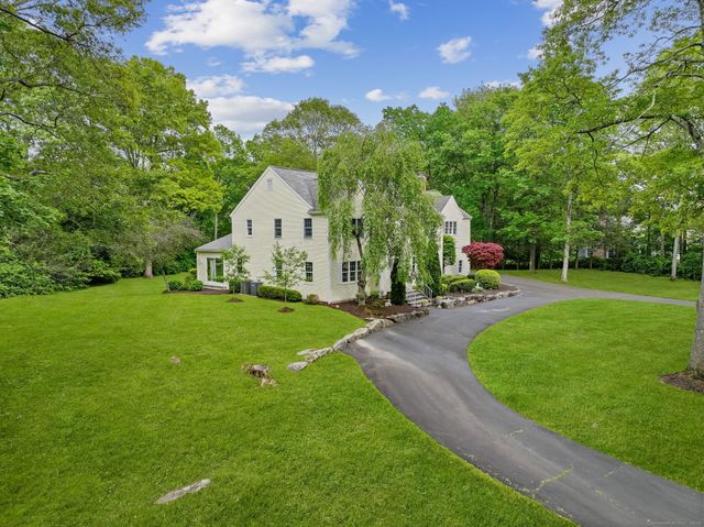 22 Fox Run, Wilton, CT 06897