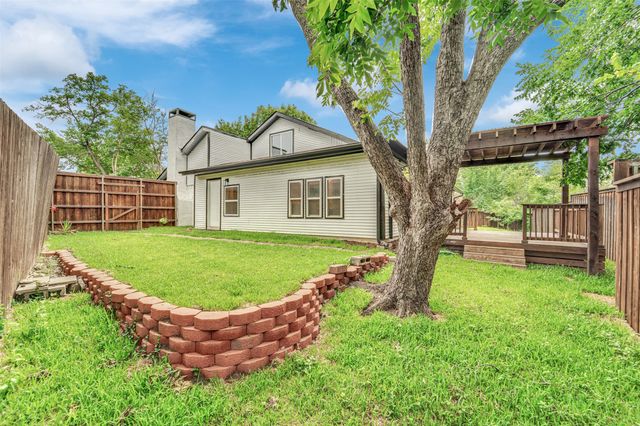 2114 Via Vista, Carrollton, TX 75006