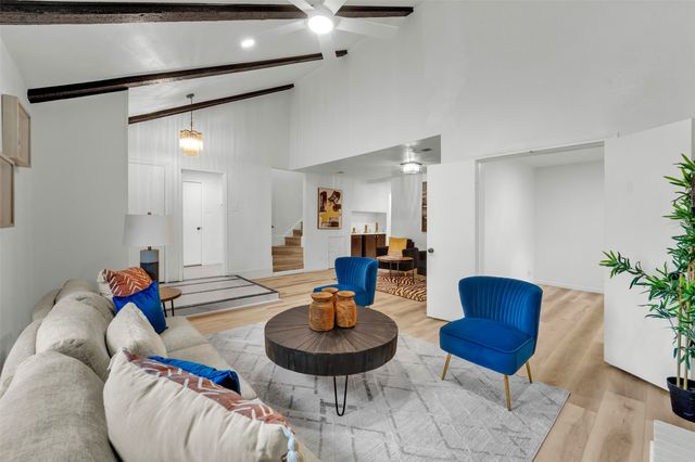 2114 Via Vista, Carrollton, TX 75006
