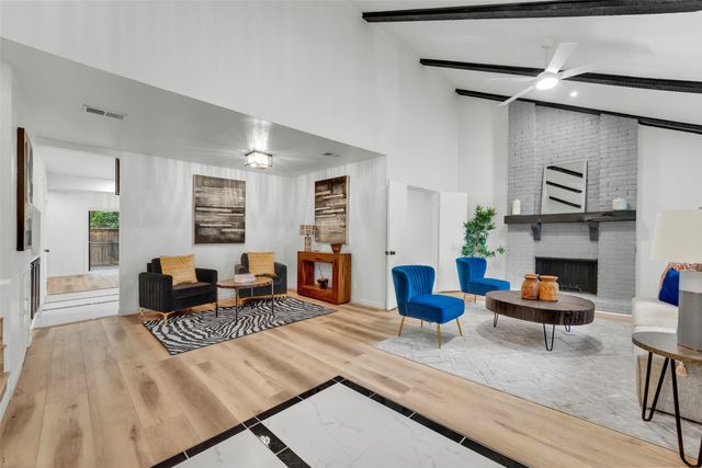 2114 Via Vista, Carrollton, TX 75006