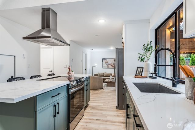 2125 157th Street Ct E, Tacoma, WA 98445