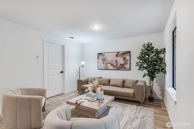 2125 157th Street Ct E, Tacoma, WA 98445