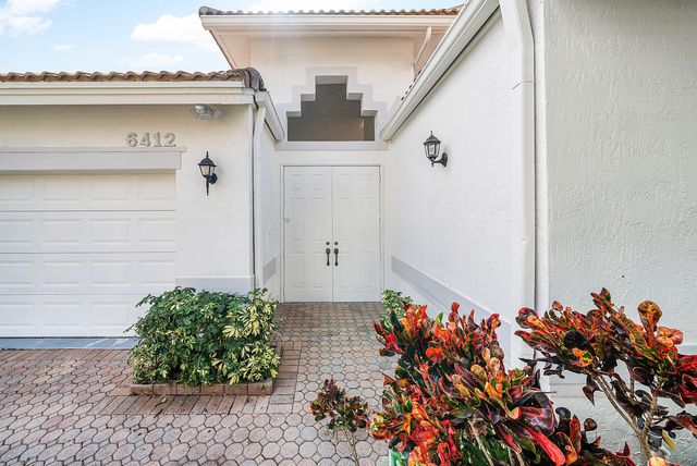 6412 San Michel Way, Delray Beach, FL 33484