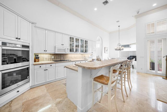 6412 San Michel Way, Delray Beach, FL 33484