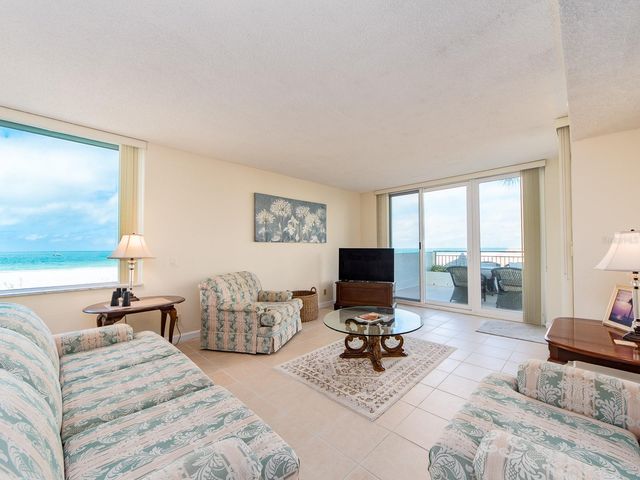 1430 GULF BOULEVARD 110, Clearwater, FL 33767