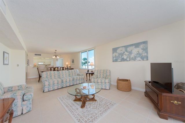 1430 GULF BOULEVARD 110, Clearwater, FL 33767