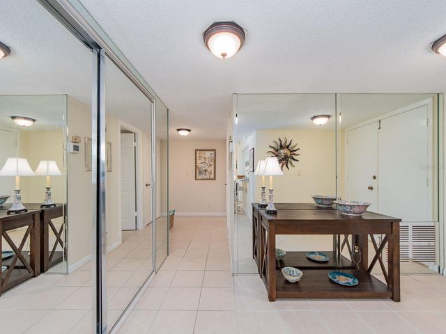 1430 GULF BOULEVARD 110, Clearwater, FL 33767