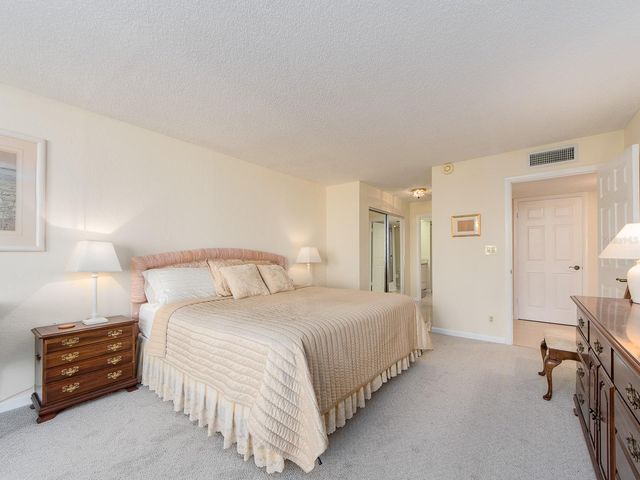 1430 GULF BOULEVARD 110, Clearwater, FL 33767