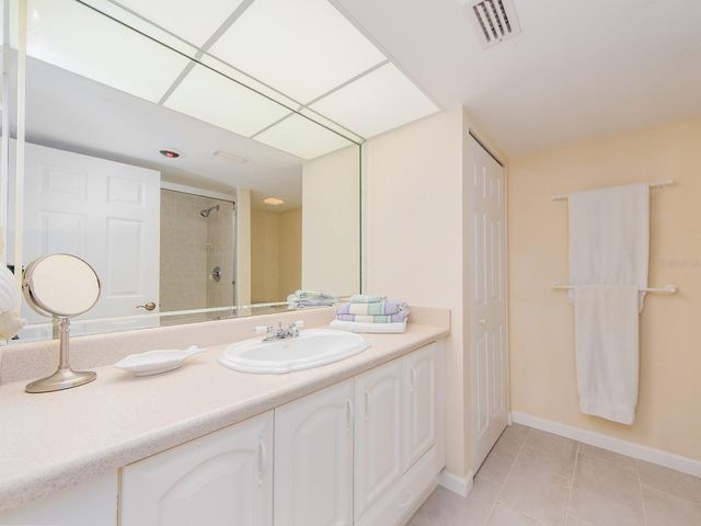 1430 GULF BOULEVARD 110, Clearwater, FL 33767
