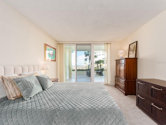 1430 GULF BOULEVARD 110, Clearwater, FL 33767