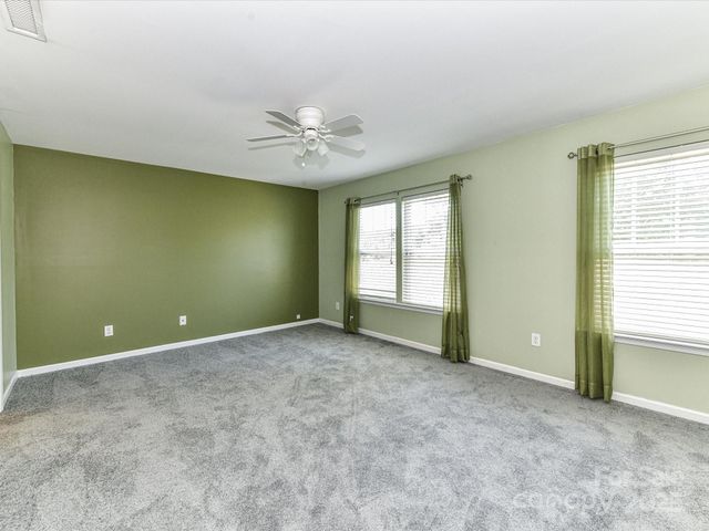 1124 Hunter Street, Statesville, NC 28677