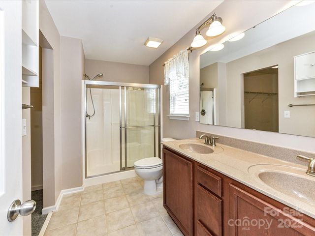 1124 Hunter Street, Statesville, NC 28677