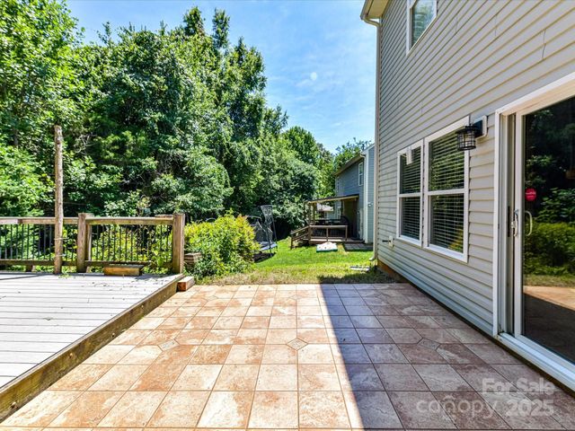 1124 Hunter Street, Statesville, NC 28677