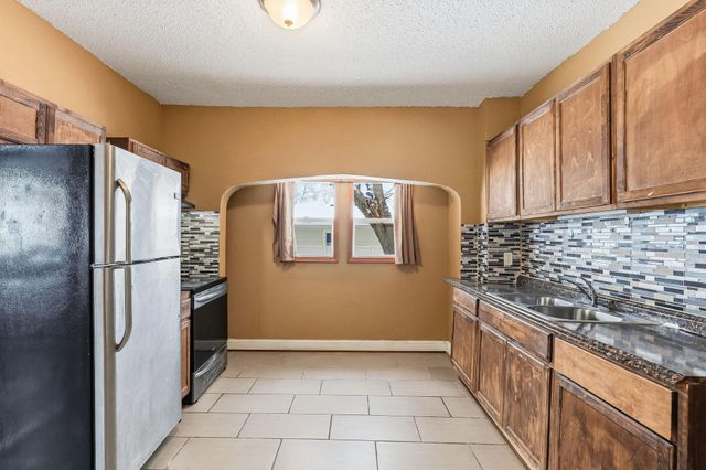 2210 Aldrich Avenue N, Minneapolis, MN 55411