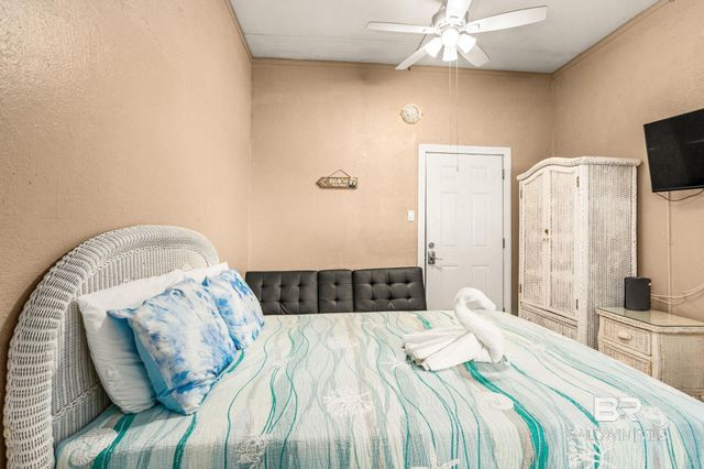 200 E Beach Boulevard 301, Gulf Shores, AL 36561