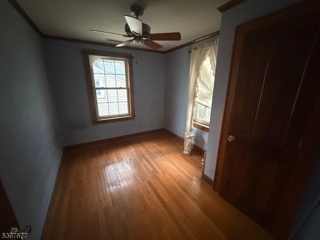 33 Wall St, Cranford Twp., NJ 07016
