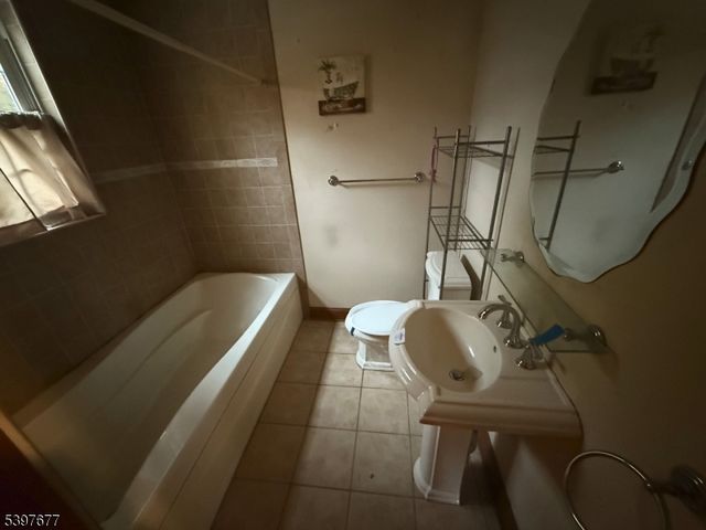 33 Wall St, Cranford Twp., NJ 07016