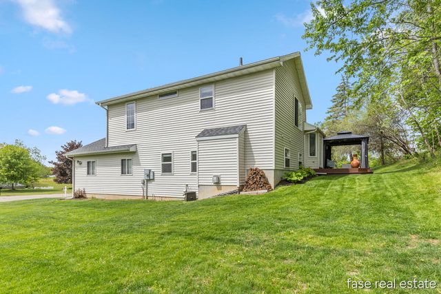 2796 Bryanwood Drive Nw, City Of Walker, MI 49544