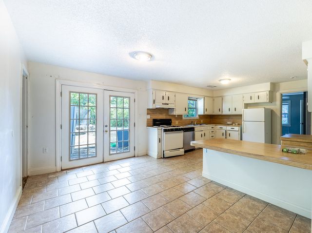 1505 Backus Avenue, Springdale, AR 72764