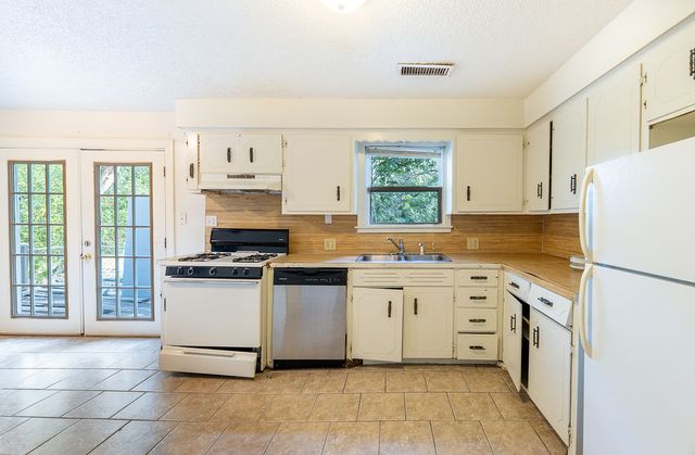 1505 Backus Avenue, Springdale, AR 72764