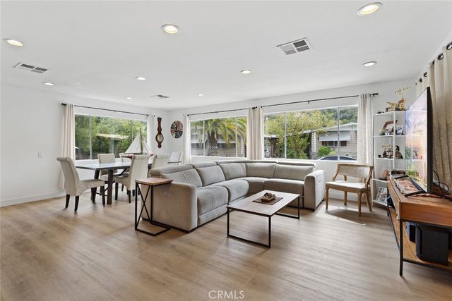 23777 Mulholland Highway 150, Calabasas, CA 91302