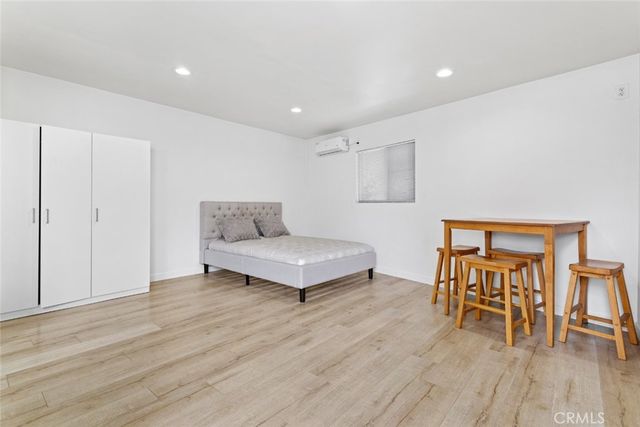 23777 Mulholland Highway 150, Calabasas, CA 91302