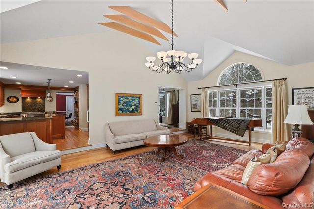 28 Cradle Rock Road, Pound Ridge, NY 10576