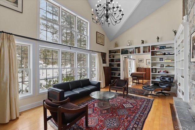 28 Cradle Rock Road, Pound Ridge, NY 10576