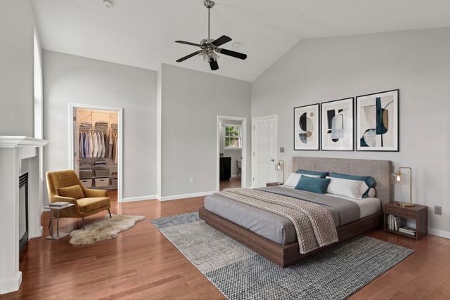 8 Woods Hill Cir, Woburn, MA 01801