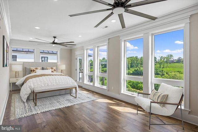 1111 SOPHIA ST, Fredericksburg, VA 22401