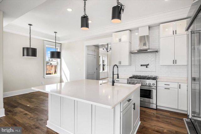 1111 SOPHIA ST, Fredericksburg, VA 22401