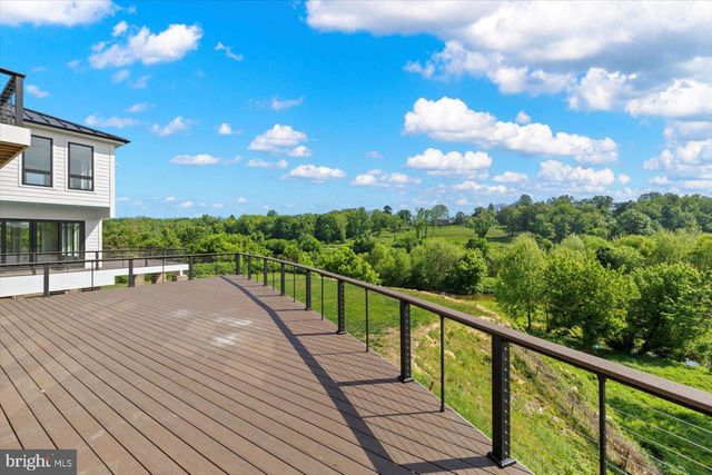 1111 SOPHIA ST, Fredericksburg, VA 22401