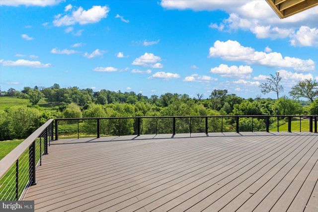 1111 SOPHIA ST, Fredericksburg, VA 22401