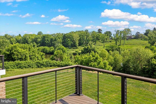 1111 SOPHIA ST, Fredericksburg, VA 22401