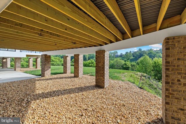 1111 SOPHIA ST, Fredericksburg, VA 22401