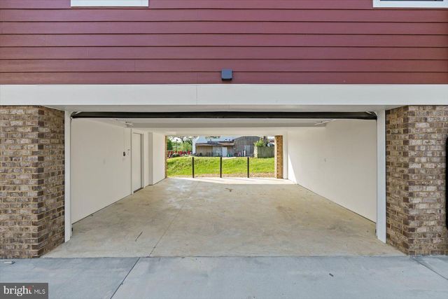 1111 SOPHIA ST, Fredericksburg, VA 22401