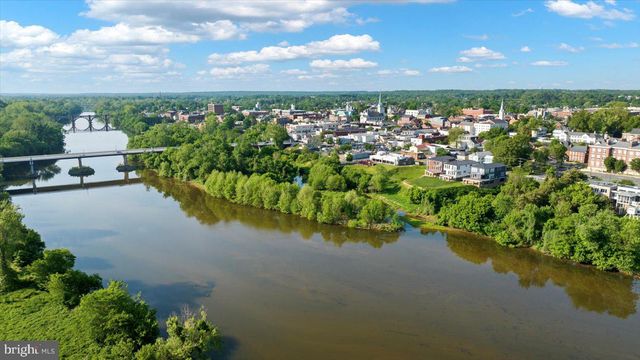 1111 SOPHIA ST, Fredericksburg, VA 22401