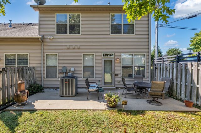 301 Griffin Pl, Hermitage, TN 37076