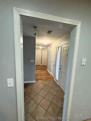 10903 E 120th Court North N, Collinsville, OK 74021