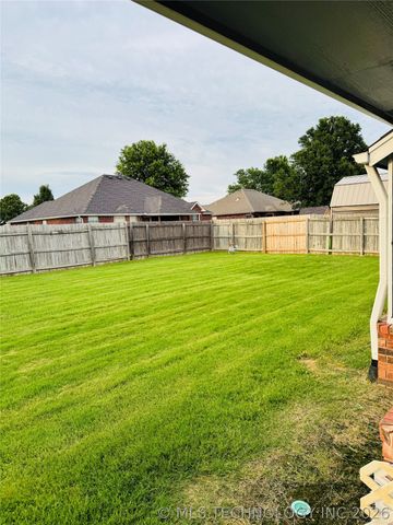 10903 E 120th Court North N, Collinsville, OK 74021