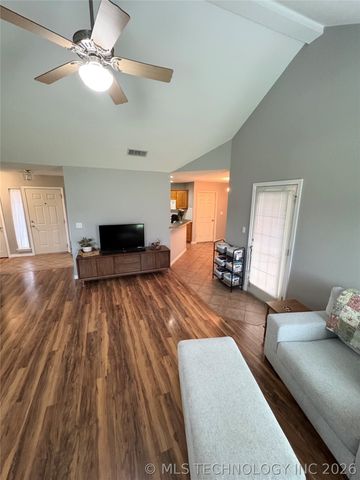 10903 E 120th Court North N, Collinsville, OK 74021